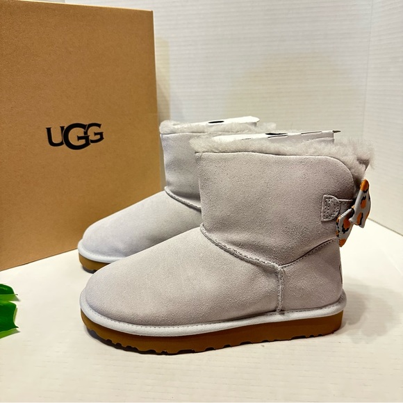 UGG Bailey Bow Retro Spot Boots Grey NEW - Picture 9 of 11